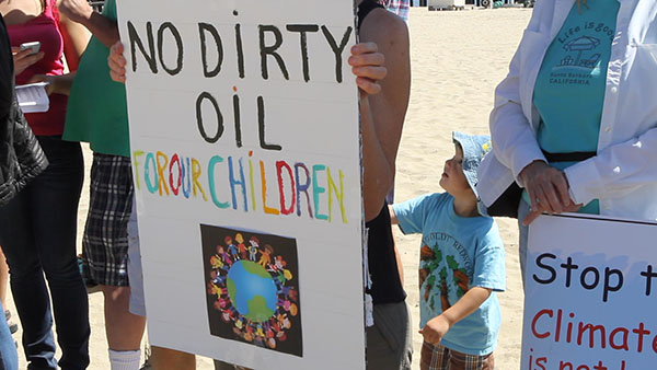 Keystone XL pipeline protested by 350 Santa Barbara 