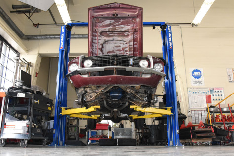 The Santa Barbara City College’s automotive program recently updated their facility with the addition of a new hydraulic lift, Thursday, Feb. 12. The lift is much safer for users and is capable of lifting large, heavy vehicles.