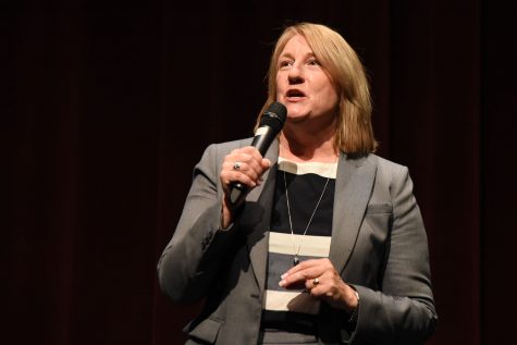 Dr. Jill Stearns speaks at the community forum on Monday, April 25, in the Garvin Theatre in Santa Barbara City College. Stearns is one of the four finalists for City College’s President/Superintendent position.