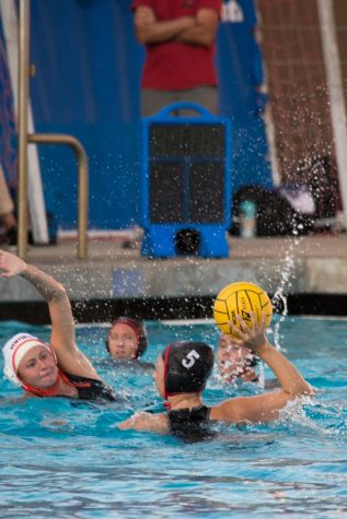 City College Center Kemi Dijkstra looks for an opening to pass to a teammate Sept. 20 at San Marcos High School in Santa Barbara, Calif. Dijkstra is a freshman at City College and is from the Netherlands. 