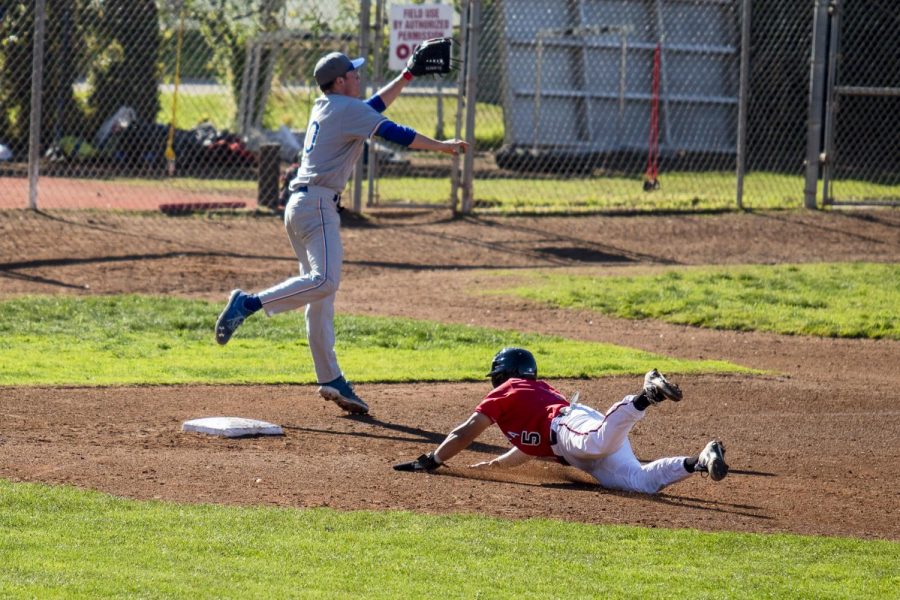 Brandon Lawrence (No.5) takes third base on Saturday, Jan. 25, 2020, at Pershing Park, City College in Santa Barbara, Calif.
