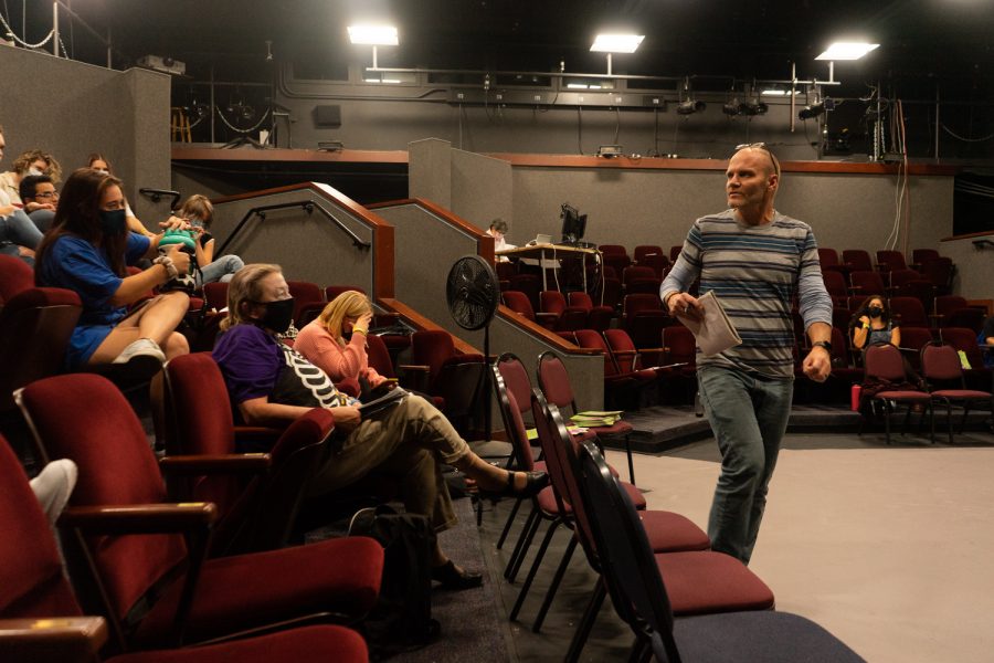 Matt Talbott, Director of City College’s production of “Laughing with Durang,” informs the actors of upcoming photoshoots and rehearsals on Oct. 27 in the Jurkowitz Theatre at City College in Santa Barbara, Calif. The show will play from Nov. 10 to Nov. 20 in the Jurkowitz Theatre.