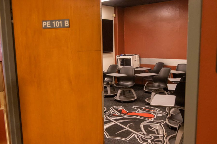 A classroom in City Colleges Life Fitness Center sits empty on Wednsday, Feb. 9 in Santa Barbara, Calif. 115 athletic students were named in the Fall 2021 academic honor roll, with mens basketball making the highest average of 3.41 and womens water polo making the second highest with 3.21.