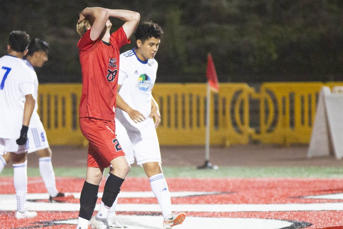 Karl Weidenfeld throws his head back in disappointment as a result of the Vaqueros missing a goal on Oct. 16. at La Playa Stadium in Santa Barbara, Calif. Weidenfeld plays as an offensive midfielder for the team.