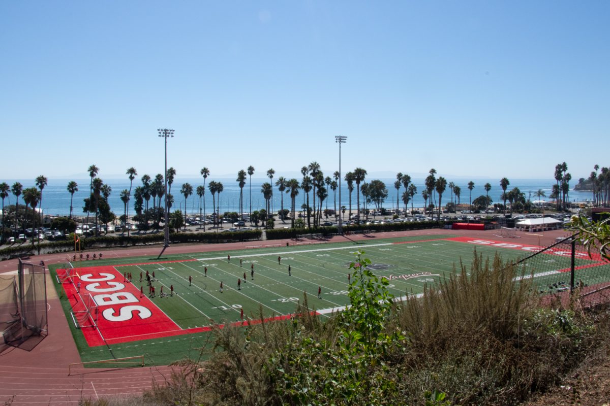 The+Vaqueros+soccer+team+begin+practice+on+La+Playa+Stadium%2C+overlooking+the+glittering+ocean+on+Sept.+26+at+City+College+in+Santa+Barbara%2C+Calif.+The+stadium+has+been+the+grounds+for+many+different+events%2C+including+numerous+sports+games%2C+El+Mercado+de+la+Playa%2C+and+the+upcoming+2023+Walk+to+End+Alzheimers.