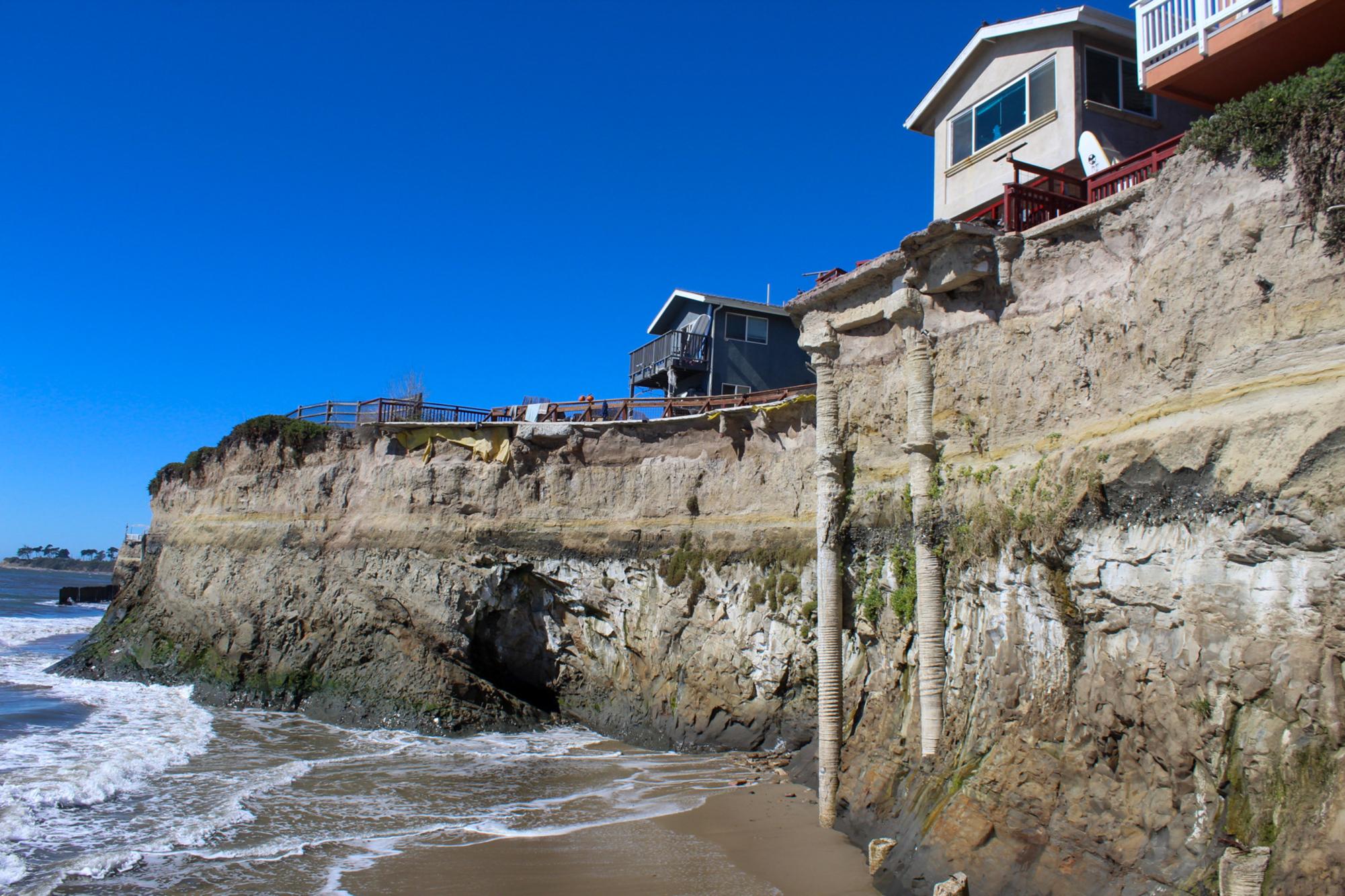 The beach-side houses on Del Playa drive that host countless UCSB and SBCC students are on their last legs on Oct. 28 in Isla Vista, Calif. With local law only making the fencing requirement four feet tall, the towering bluffs have taken numerous students lives. 