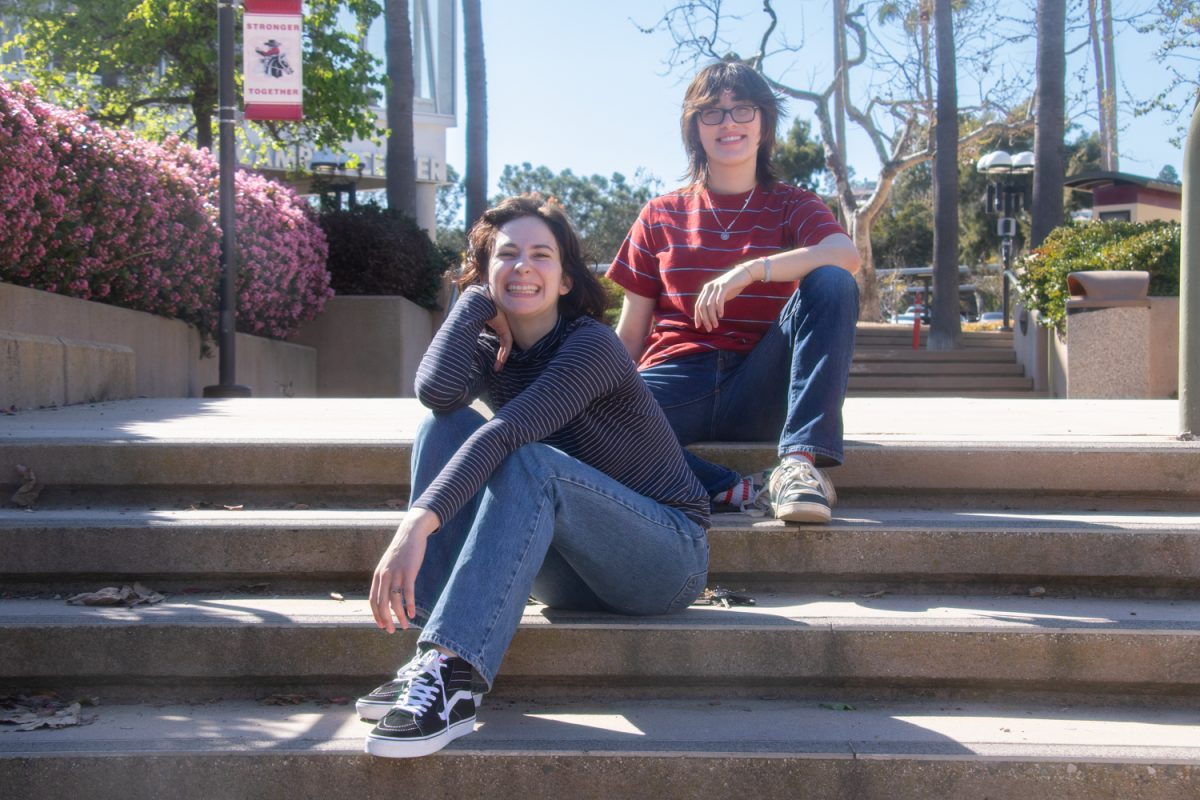 From left, Sasha Smelyanskiy and Elena Fuentes, co-presidents of the Honors Club twinkle on March 5 in Santa Barbara, Calif. The group facilitates events like open mic nights, arts and crafts pods and more actives open to any student.
